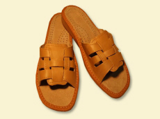 alueelliset tossut tuotteet ortopediset kengät aitoa nahkaa Puola