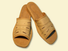 alueelliset tossut tuotteet ortopediset kengät aitoa nahkaa Puola