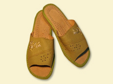 alueelliset tossut tuotteet ortopediset kengät aitoa nahkaa Puola