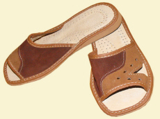 alueelliset tossut tuotteet ortopediset kengät aitoa nahkaa Puola